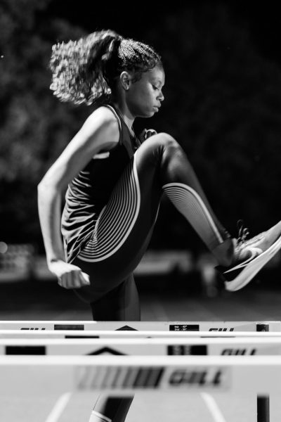 athlète féminin sur haies